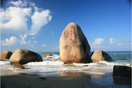 化身藍(lán)海衛(wèi)士，守護(hù)三亞海濱丨好博環(huán)境首個(gè)“海域保潔”項(xiàng)目正式簽約進(jìn)場